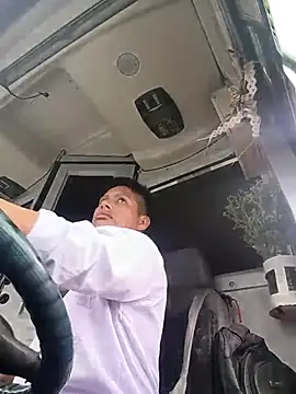 Snapshot of alexchir4 chatting on 27, 10, 2025 alexchir4 online show from 27, 10, 2025