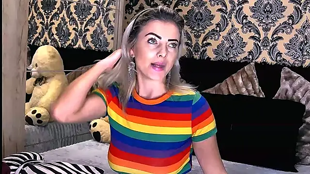 Snapshot of Aly_girl1 chatting on 11, 1, 2025 Aly girl1 online show from 11, 1, 2025