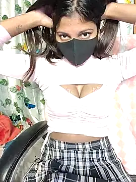 Snapshot of Reena_Singh53 chatting on 28, 2, 2025 Reena Singh53 online show from 28, 2, 2025