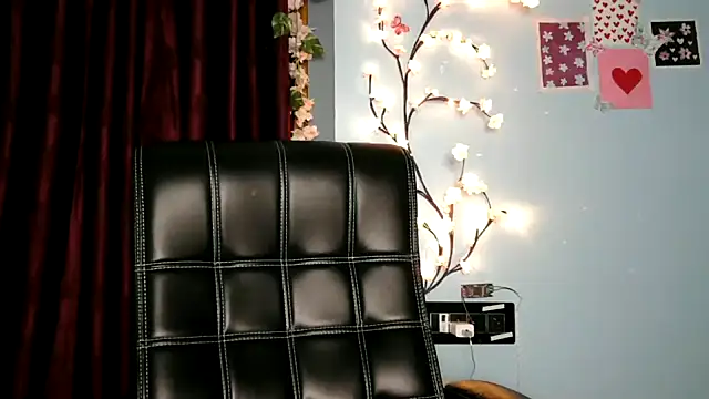 Snapshot of Reena_Singh53 chatting on 16, 9, 2025 Reena Singh53 online show from 16, 9, 2025