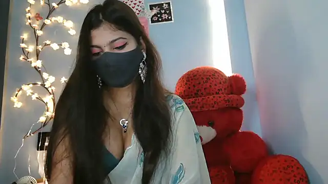 Snapshot of Reena_Singh53 chatting on 5, 10, 2025 Reena Singh53 online show from 5, 10, 2025