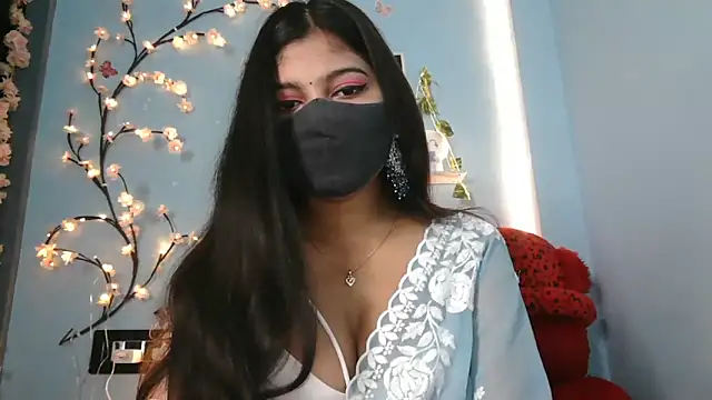 Snapshot of Reena_Singh53 chatting on 28, 10, 2025 Reena Singh53 online show from 28, 10, 2025