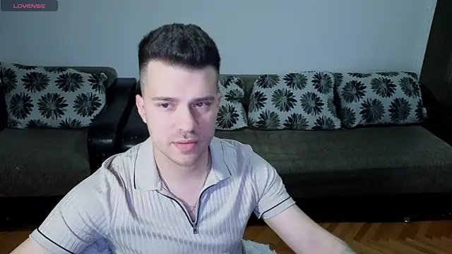 Snapshot of JohnnyStepBro chatting on 8, 4, 2026 JohnnyStepBro online show from 8, 4, 2026