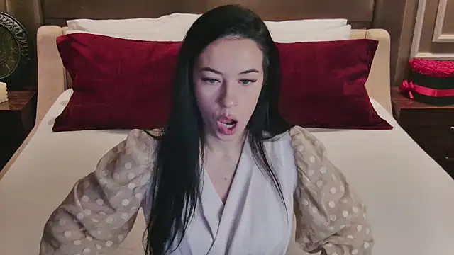 MadilynFox online show from 28, 1, 2025