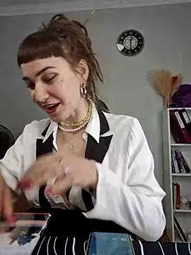 Snapshot of FoxRineHelen chatting on 17, 2, 2025 FoxRineHelen online show from 17, 2, 2025