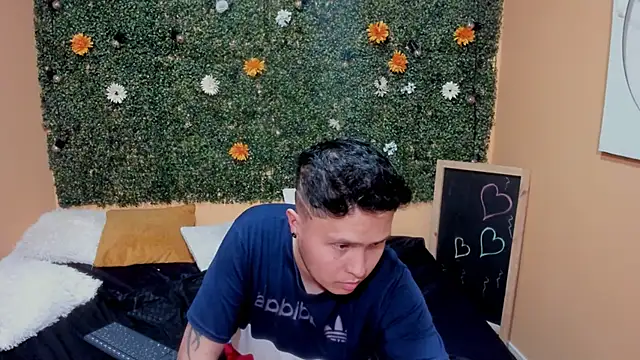 Lia Jefferson online show from 22, 12, 2024