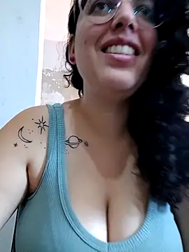 Snapshot of babyluna939 chatting on 14, 3, 2026 babyluna939 online show from 14, 3, 2026