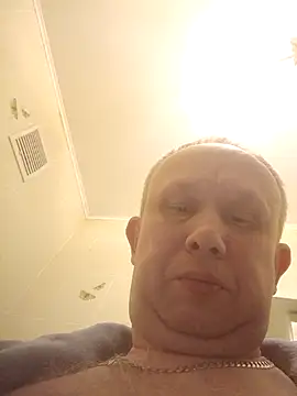 Snapshot of X46x chatting on 7, 4, 2026 X46x online show from 7, 4, 2026