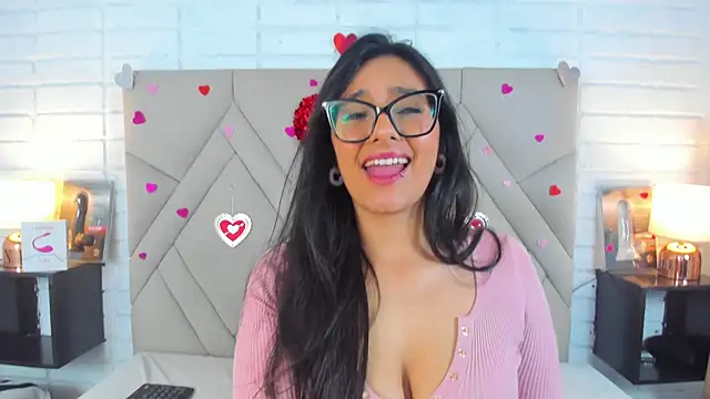 Snapshot of Isis_Osman chatting on 23, 2, 2025 Isis Osman online show from 23, 2, 2025