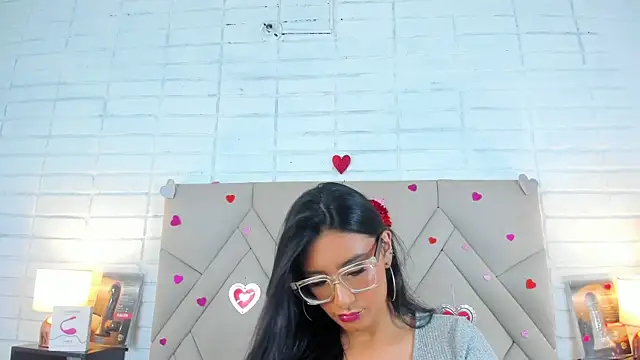 Snapshot of Isis_Osman chatting on 26, 2, 2025 Isis Osman online show from 26, 2, 2025