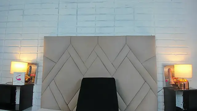 Snapshot of Isis_Osman chatting on 13, 3, 2025 Isis Osman online show from 13, 3, 2025