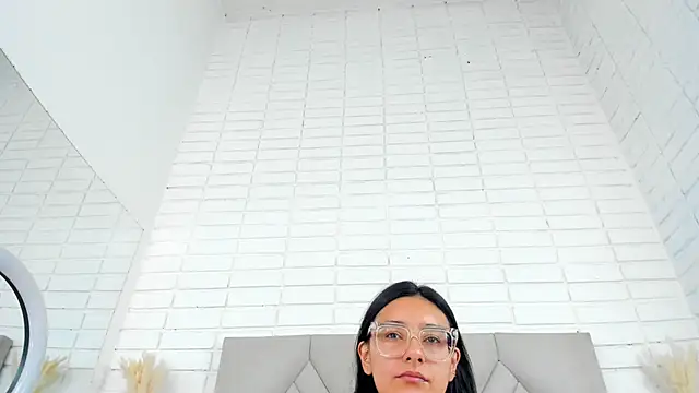 Snapshot of Isis_Osman chatting on 2, 10, 2025 Isis Osman online show from 2, 10, 2025