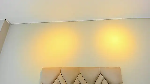 Isis Osman online show from 10, 2, 2026