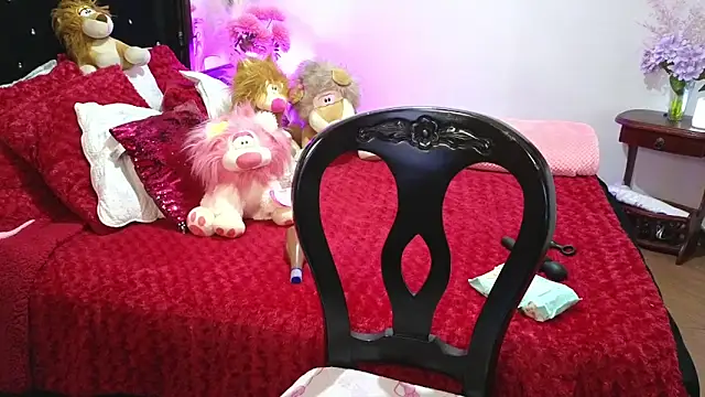 Snapshot of scarletteowens chatting on 4, 12, 2024 scarletteowens online show from 4, 12, 2024