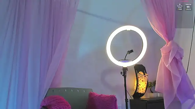 Snapshot of Monica_lopez chatting on 23, 1, 2025 Monica lopez online show from 23, 1, 2025
