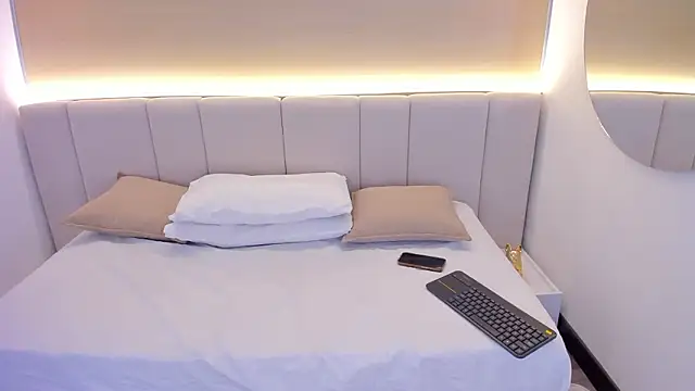 Snapshot of valerysantos_ chatting on 10, 3, 2026 valerysantos online show from 10, 3, 2026