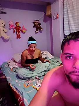 Snapshot of MelissaAndZeuss chatting on 22, 4, 2026 MelissaAndZeuss online show from 22, 4, 2026