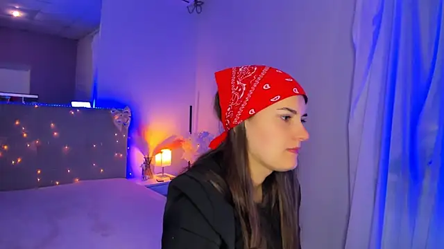 Laura Leee online show from 31, 5, 2026