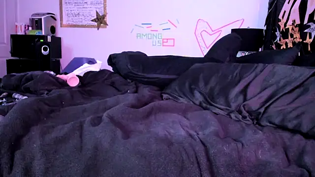 Midnightrose11 online show from 29, 1, 2025