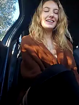 Snapshot of Luxymin34 chatting on 6, 2, 2025 Luxymin34 online show from 6, 2, 2025