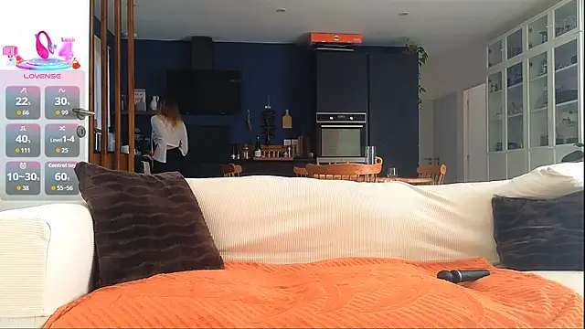 Snapshot of Luxymin34 chatting on 29, 9, 2025 Luxymin34 online show from 29, 9, 2025