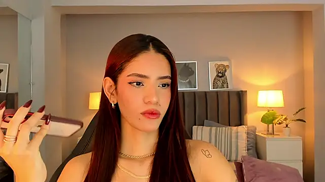 Snapshot of Madie__collins chatting on 11, 1, 2025 Madie collins online show from 11, 1, 2025