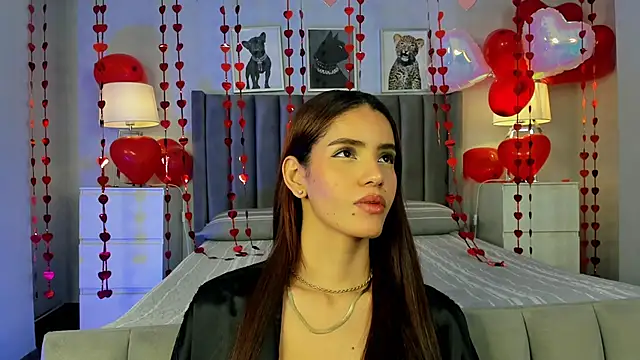 Snapshot of Madie__collins chatting on 8, 2, 2025 Madie collins online show from 8, 2, 2025