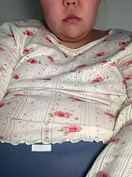 Snapshot of lunamas chatting on 2, 4, 2026 lunamas online show from 2, 4, 2026