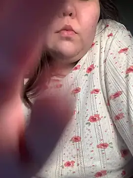 Snapshot of lunamas chatting on 4, 4, 2026 lunamas online show from 4, 4, 2026