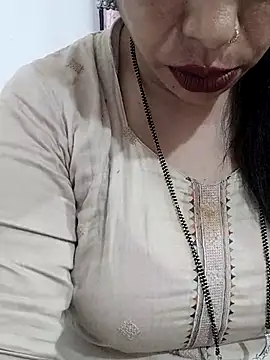 Snapshot of Urmila_bhabhii chatting on 25, 2, 2026 Urmila bhabhii online show from 25, 2, 2026