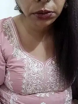 Snapshot of Urmila_bhabhii chatting on 3, 3, 2026 Urmila bhabhii online show from 3, 3, 2026