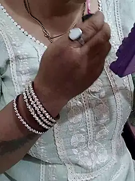 Snapshot of Urmila_bhabhii chatting on 25, 3, 2026 Urmila bhabhii online show from 25, 3, 2026