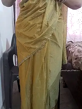 Snapshot of Urmila_bhabhii chatting on 10, 4, 2026 Urmila bhabhii online show from 10, 4, 2026