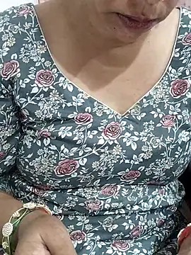 Snapshot of Urmila_bhabhii chatting on 5, 6, 2026 Urmila bhabhii online show from 5, 6, 2026