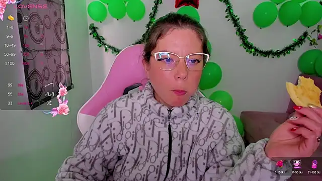 Snapshot of Susana_garcia_ chatting on 13, 12, 2024 Susana garcia  online show from 13, 12, 2024