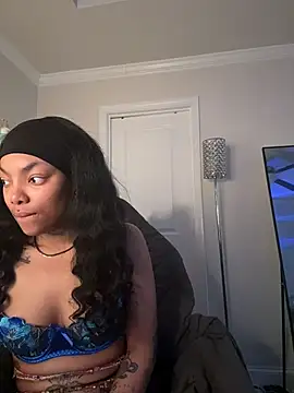 Snapshot of butterflybootyy chatting on 10, 3, 2026 butterflybootyy online show from 10, 3, 2026