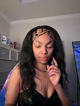 Snapshot of butterflybootyy chatting on 12, 3, 2026 butterflybootyy online show from 12, 3, 2026