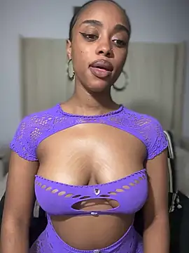 BhadBhad Kitty online show from 5, 12, 2025