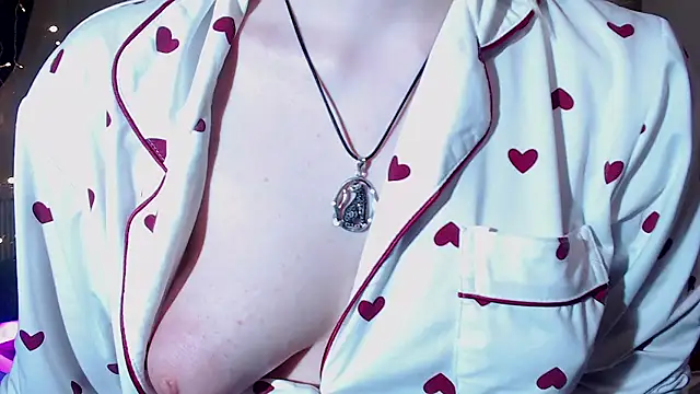 Snapshot of ErikysM chatting on 27, 12, 2024 ErikysM online show from 27, 12, 2024