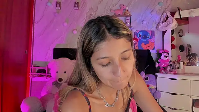 Snapshot of ariana_rosse__ chatting on 11, 4, 2026 ariana rosse online show from 11, 4, 2026