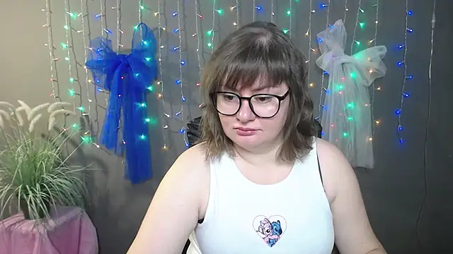 ZannaDreil online show from 5, 12, 2025