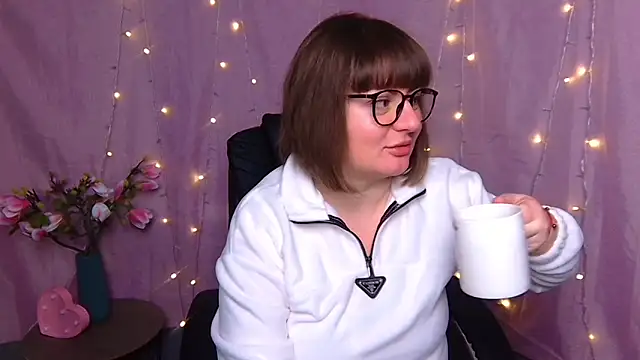 ZannaDreil online show from 9, 3, 2026