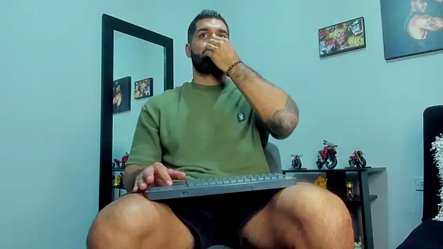 SamirHazard97 online show from 5, 1, 2025