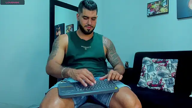 SamirHazard97 online show from 6, 3, 2025