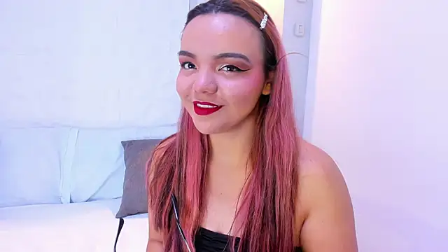 EmilyRouss  online show from 3, 3, 2025