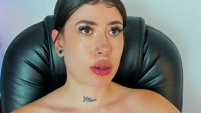 Snapshot of melody_suarez chatting on 23, 2, 2025 melody suarez online show from 23, 2, 2025