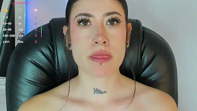 Snapshot of melody_suarez chatting on 12, 3, 2025 melody suarez online show from 12, 3, 2025