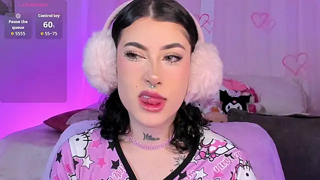 melody suarez online show from 2, 11, 2025