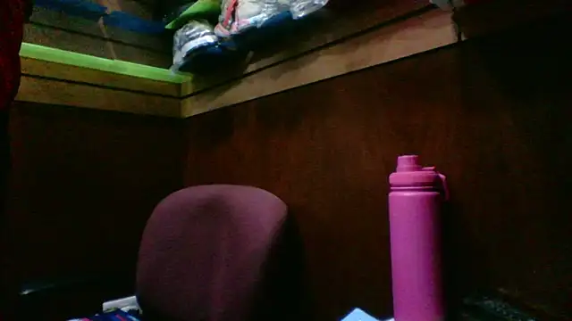 Snapshot of MarcusKelvin chatting on 29, 10, 2025 MarcusKelvin online show from 29, 10, 2025