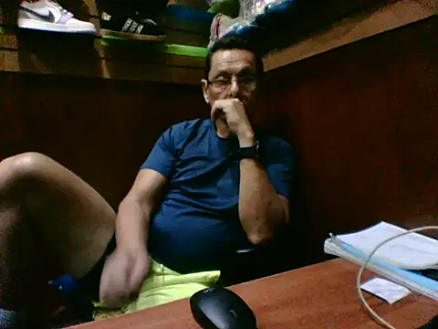 Snapshot of MarcusKelvin chatting on 2, 11, 2025 MarcusKelvin online show from 2, 11, 2025